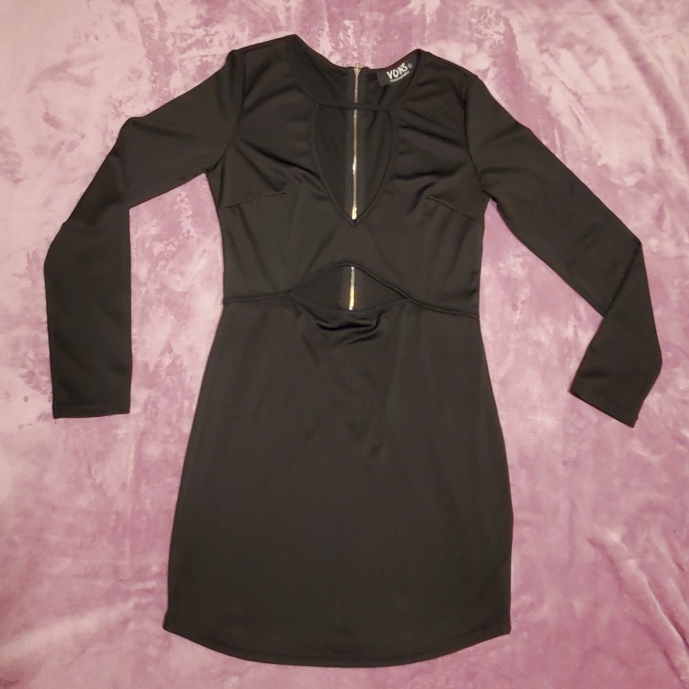 Cute black dress